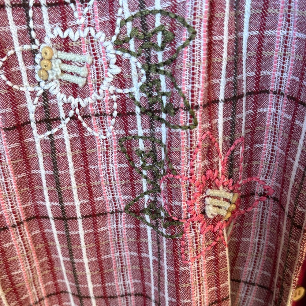 Bobby Brooks Floral Embroidered‎ Plaid Fabric - Picture 2 of 9
